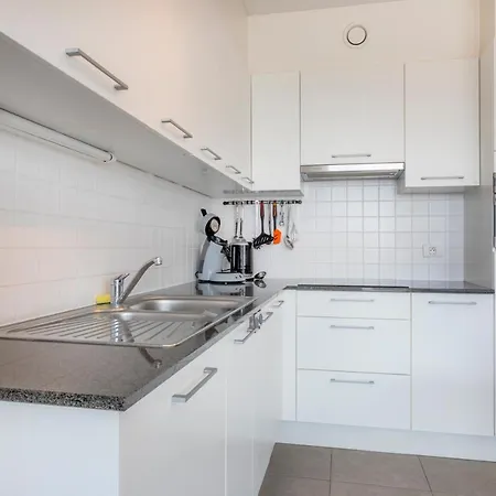 Frudor 0401 - 2 Bedrooms 5p - Sunny And Centrally Located *